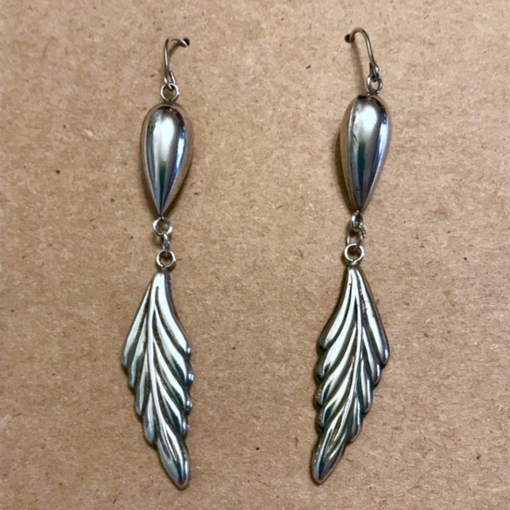 Silver Tone Tear Drop Leaf Dangle Earrings